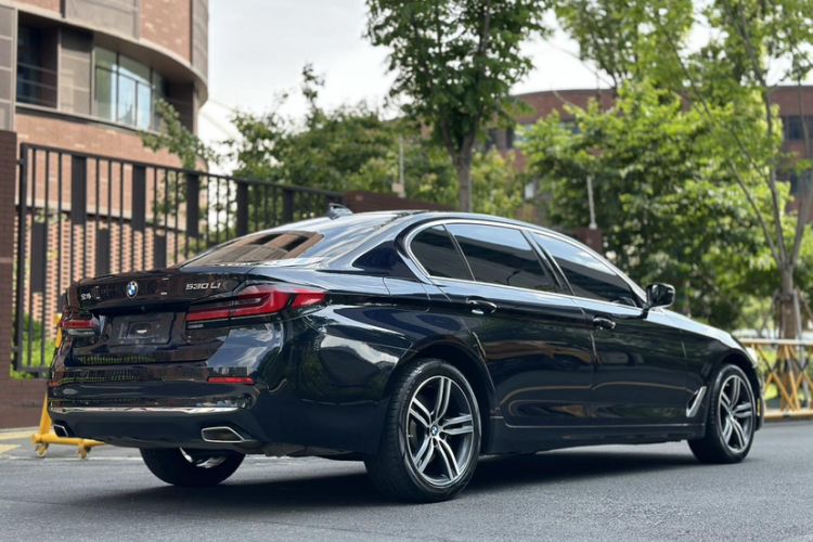 Used BMW 5 Series 2022 Updated 530Li Leading Edition Luxury Package Exterior 8