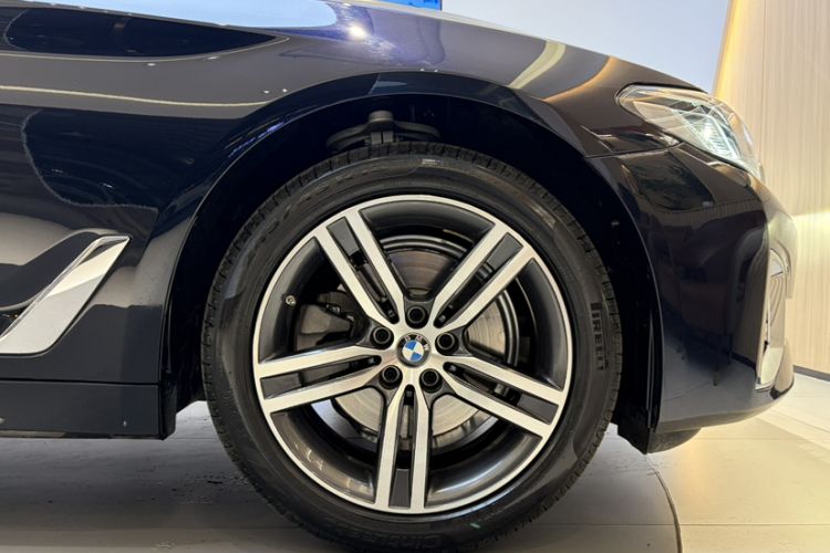 Used BMW 5 Series 2022 Restyled 525Li Luxury Package Exterior 8