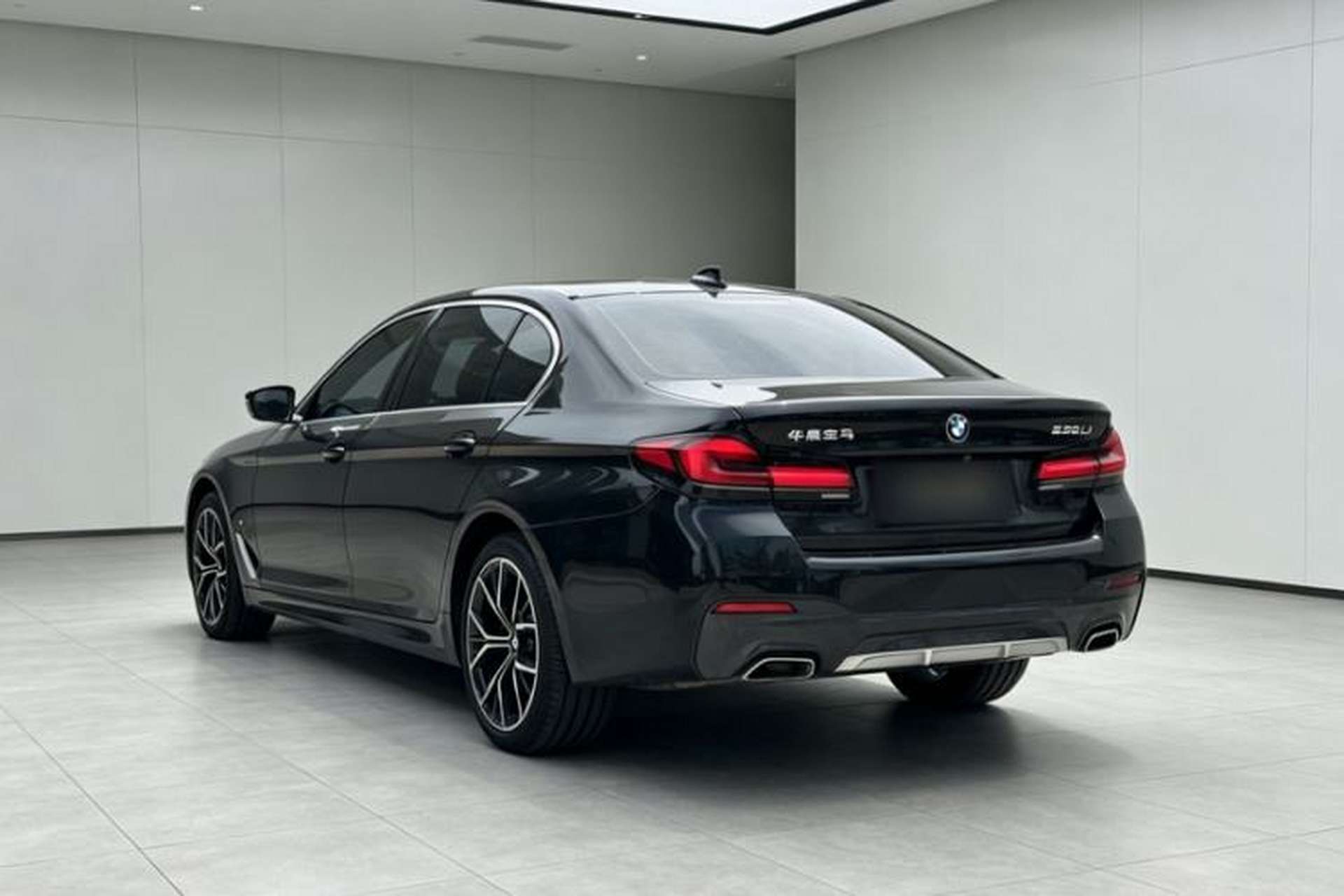 Used BMW 5 Series 2022 Revised Version 3 530Li Luxury Edition M Sport Package Exterior 8