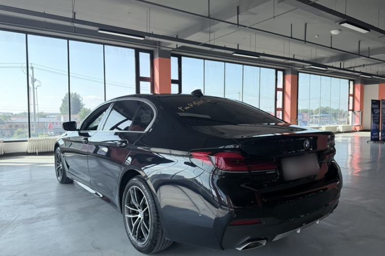 Used BMW 5 Series 2022 Second Facelift 525Li M Sport Package Exterior 8
