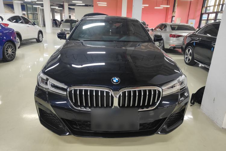 Used BMW 5 Series 2022 Second Facelift 525Li M Sport Package Front
