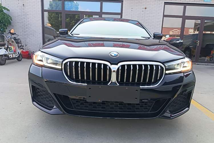 Used BMW 5 Series 2022 Restyled 530Li Leading Edition M Sport Package Front