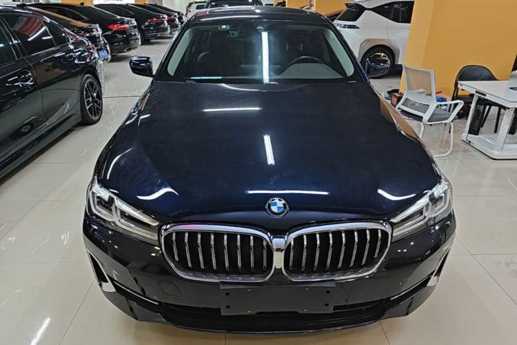 Used BMW 5 Series 2022 Restyled 525Li Luxury Package Front