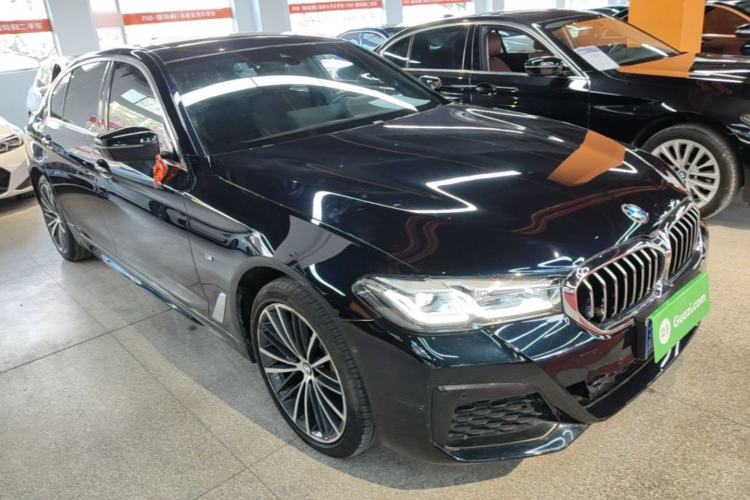 Used BMW 5 Series 2022 Restyled 530Li Leading Edition M Sport Package Front Right 45 Deg