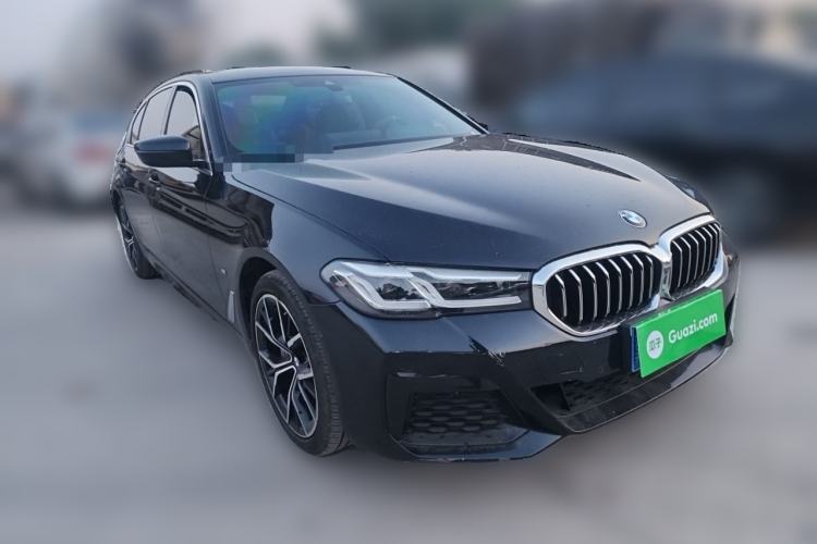 Used BMW 5 Series 2022 Second Facelift 530Li Luxury Version M Sport Package Front Right 45 Deg