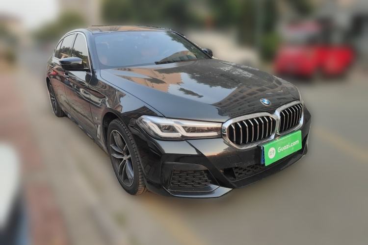 Used BMW 5 Series 2022 Restyled 525Li M Sport Package Front Right 45 Deg