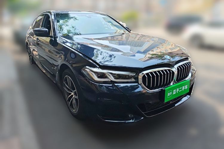 Used BMW 5 Series 2022 Restyled 525Li M Sport Package Front Right 45 Deg