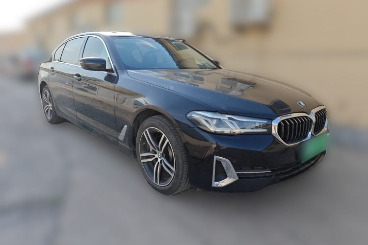 Used BMW 5 Series 2022 Updated 530Li Leading Edition Luxury Package Front Right 45 Deg