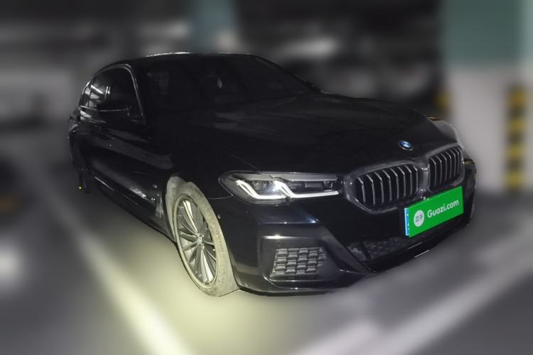 Used BMW 5 Series 2022 Second Facelift 530Li Leading Edition M Sport Package Front Right 45 Deg
