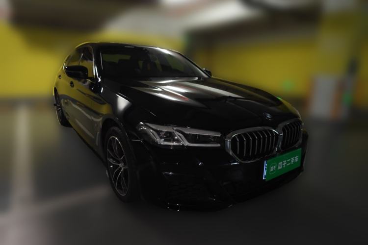 Used BMW 5 Series 2022 Second Facelift 525Li M Sport Package Front Right 45 Deg