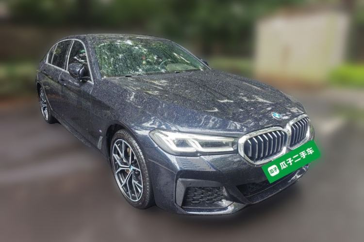 Used BMW 5 Series 2022 Second Facelift 530Li Luxury Version M Sport Package Front Right 45 Deg