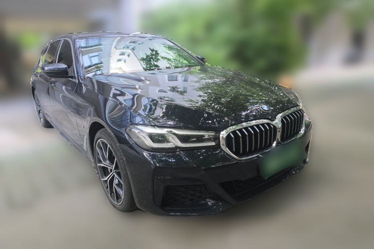 Used BMW 5 Series 2022 Second Facelift 530Li Luxury Version M Sport Package Front Right 45 Deg
