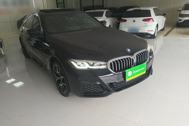Used BMW 5 Series 2022 Revised Version 3 530Li Luxury Edition M Sport Package Front Right 45 Deg