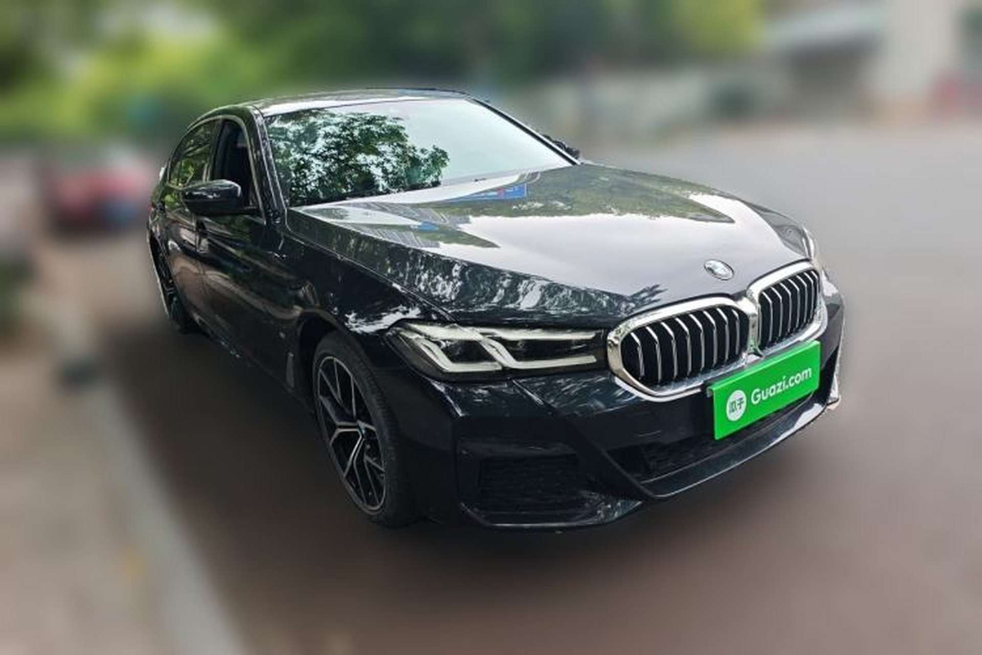 Used BMW 5 Series 2022 Second Facelift 530Li Luxury Version M Sport Package Front Right 45 Deg