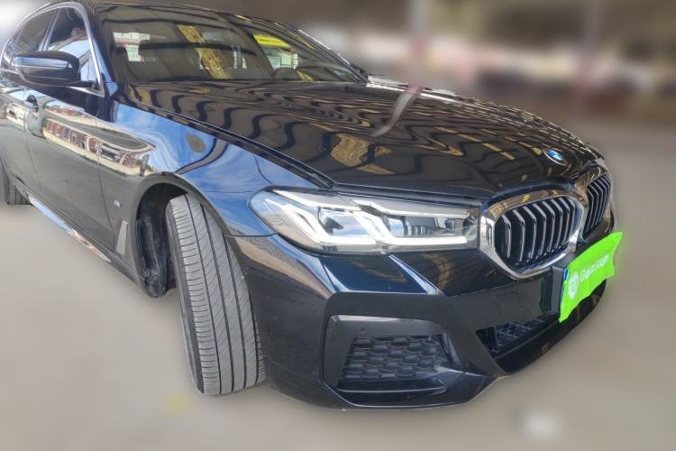 Used BMW 5 Series 2022 Restyled 525Li M Sport Package Front Right 45 Deg