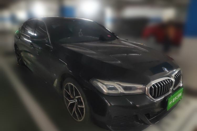 Used BMW 5 Series 2022 Revised Version 3 530Li Luxury Edition M Sport Package Front Right 45 Deg