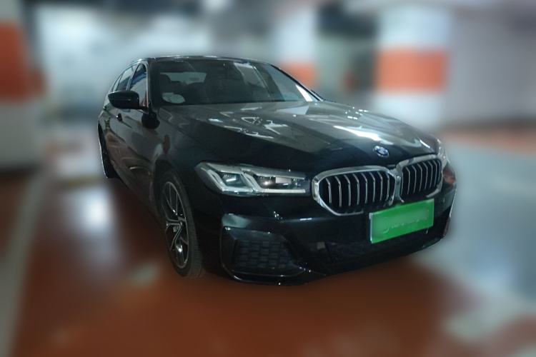 Used BMW 5 Series 2022 Second Facelift 530Li Luxury Version M Sport Package Front Right 45 Deg