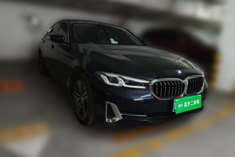 Used BMW 5 Series 2022 Second Facelift 530Li Leading Edition Luxury Package Front Right 45 Deg