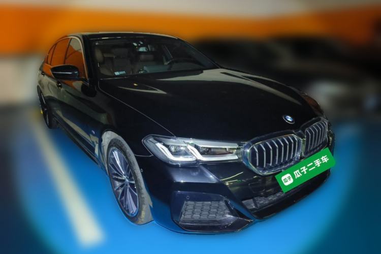 Used BMW 5 Series 2022 530Li Leading Model M Sport Package Front Right 45 Deg