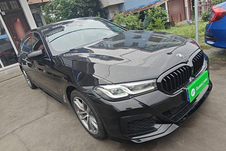Used BMW 5 Series 2022 Restyled 525Li M Sport Package Front Right 45 Deg