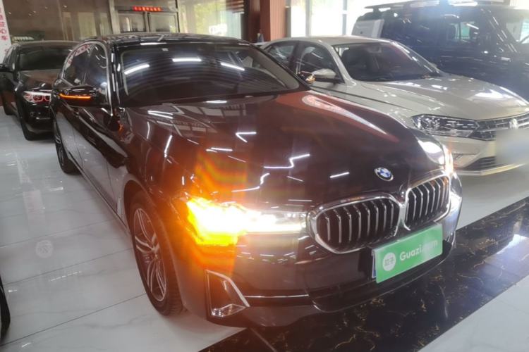 Used BMW 5 Series 2022 Second Facelift 530Li Leading Edition Luxury Package Front Right 45 Deg