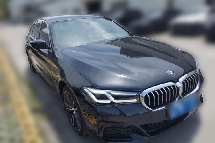 Used BMW 5 Series 2022 Restyled 530Li Leading Edition M Sport Package Front Right 45 Deg