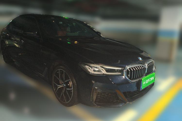 Used BMW 5 Series 2022 Second Facelift 530Li Luxury Version M Sport Package Front Right 45 Deg