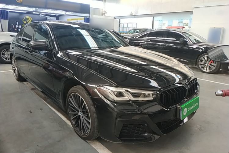 Used BMW 5 Series 2022 Revised Version 530Li xDrive M Sport Package Front Right 45 Deg
