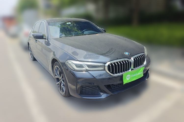 Used BMW 5 Series 2022 530Li Luxury Edition M Sport Package Front Right 45 Deg