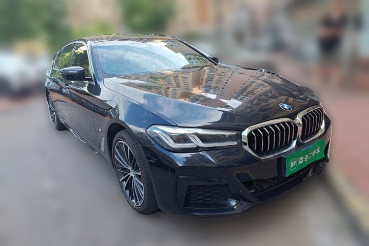 Used BMW 5 Series 2022 Second Facelift 530Li Leading Edition Luxury Package Front Right 45 Deg