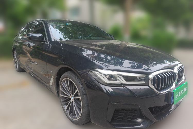 Used BMW 5 Series 2022 Restyled 530Li Leading Edition M Sport Package Front Right 45 Deg