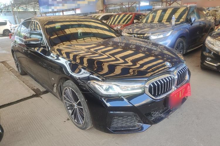 Used BMW 5 Series 2022 Restyled 530Li Leading Edition M Sport Package Front Right 45 Deg