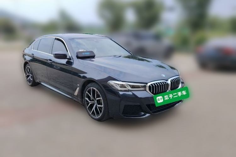 Used BMW 5 Series 2022 Second Facelift 530Li Luxury Version M Sport Package Front Right 45 Deg