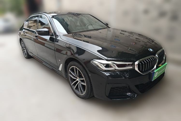 Used BMW 5 Series 2022 Restyled 525Li M Sport Package Front Right 45 Deg