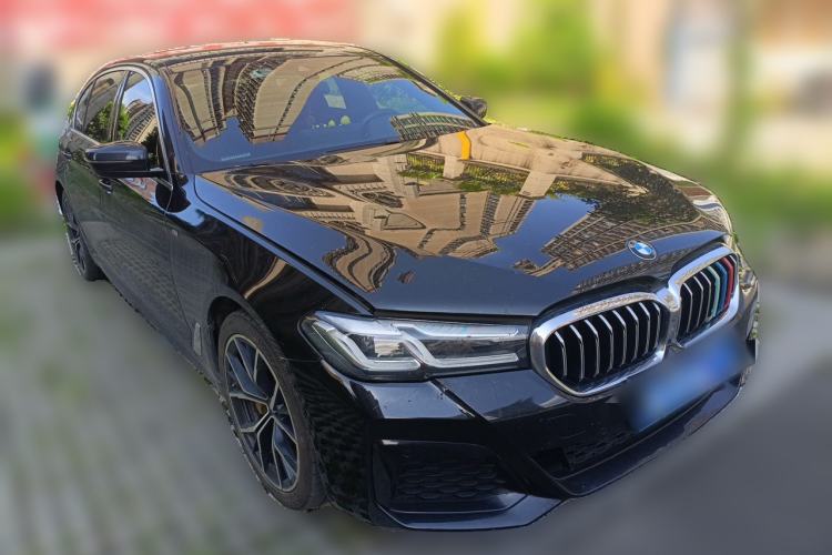 Used BMW 5 Series 2022 Restyled 530Li Luxury Edition M Sport Package Front Right 45 Deg
