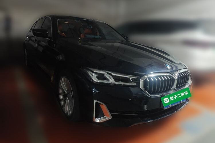 Used BMW 5 Series 2022 Restyled 525Li Luxury Package Front Right 45 Deg