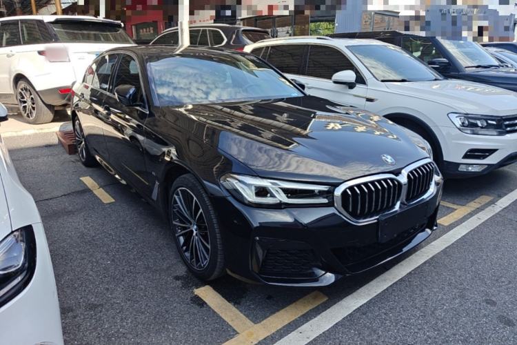 Used BMW 5 Series 2022 Restyled 530Li Leading Edition M Sport Package Front Right 45 Deg