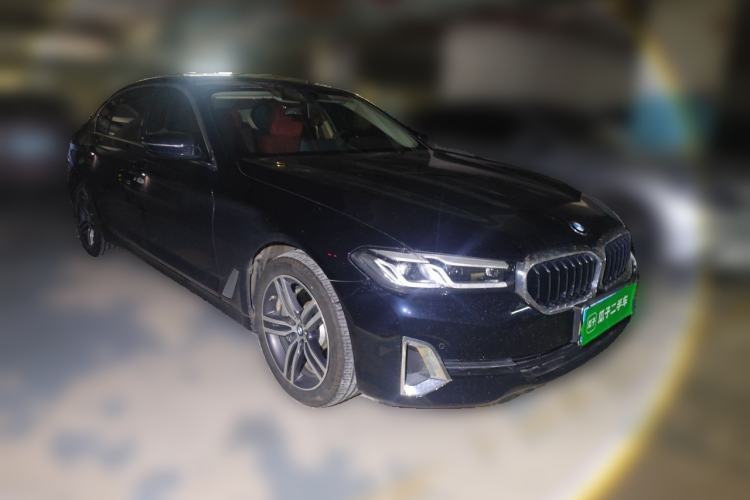 Used BMW 5 Series 2022 Updated 530Li Leading Edition Luxury Package Front Right 45 Deg