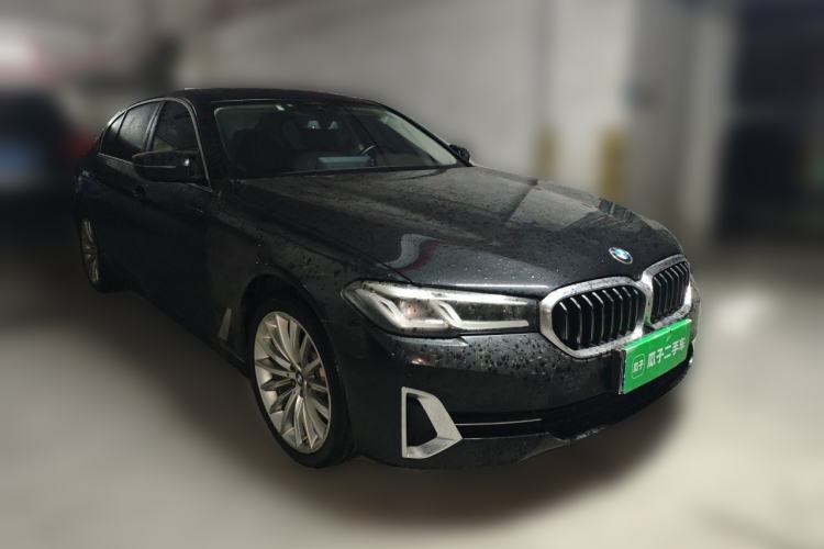 Used BMW 5 Series 2022 Second Facelift 530Li Luxury Edition Premium Package Front Right 45 Deg