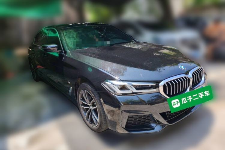 Used BMW 5 Series 2022 Second Facelift 525Li M Sport Package Front Right 45 Deg