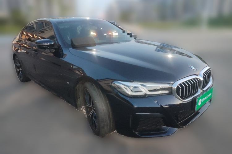 Used BMW 5 Series 2022 Second Facelift 530i M Sport Package Front Right 45 Deg