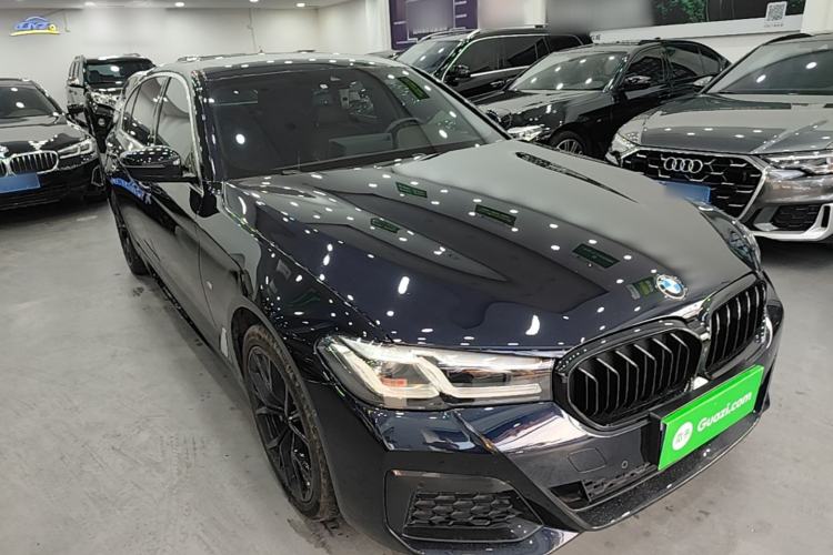 Used BMW 5 Series 2022 Second Facelift 530Li Luxury Version M Sport Package Front Right 45 Deg