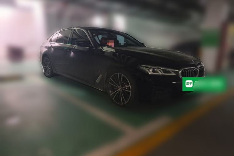 Used BMW 5 Series 2022 Restyled 530Li Leading Edition M Sport Package Front Right 45 Deg