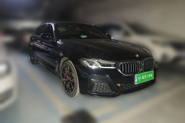 Used BMW 5 Series 2022 Second Facelift 530Li Luxury Version M Sport Package Front Right 45 Deg