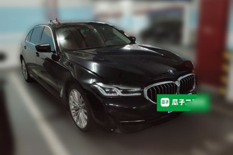 Used BMW 5 Series 2022 Updated 530Li Luxury Edition Premium Package Front Right 45 Deg