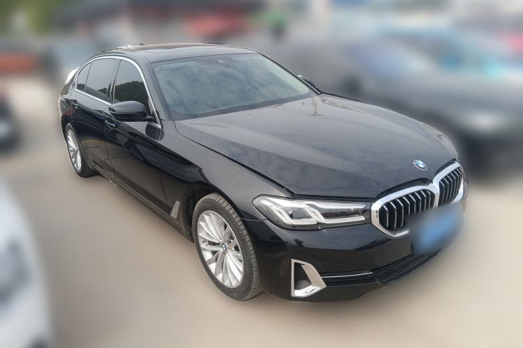 Used BMW 5 Series 2022 Restyled 525Li Luxury Package Front Right 45 Deg
