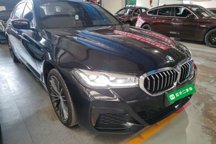 Used BMW 5 Series 2022 Second Facelift 530Li Leading Edition M Sport Package Front Right 45 Deg