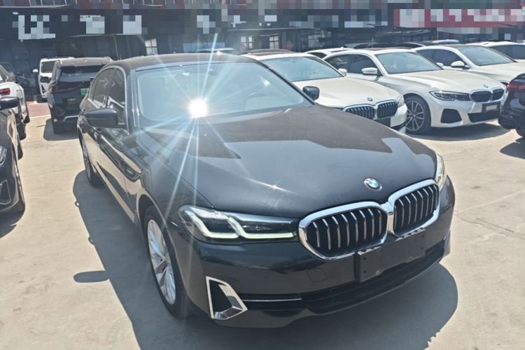 Used BMW 5 Series 2022 Restyled 525Li Luxury Package Front Right 45 Deg