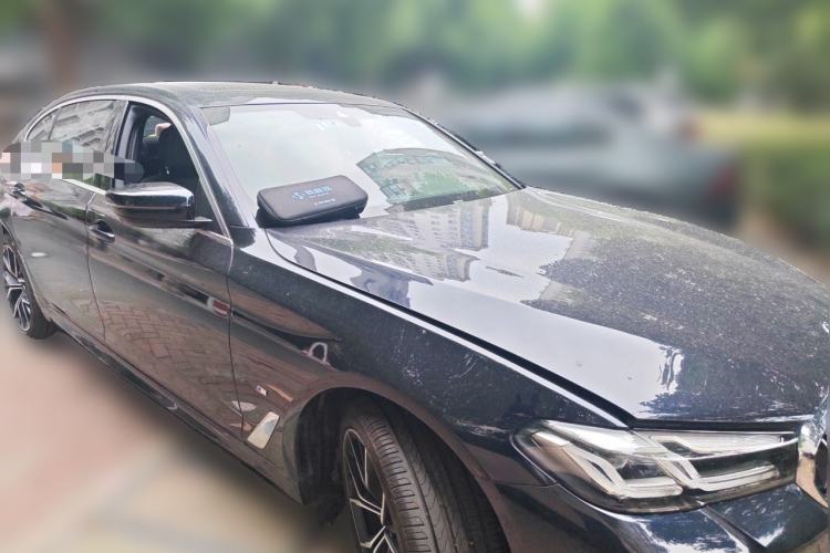 Used BMW 5 Series 2022 Revised Version 3 530Li Luxury Edition M Sport Package Front Right 45 Deg