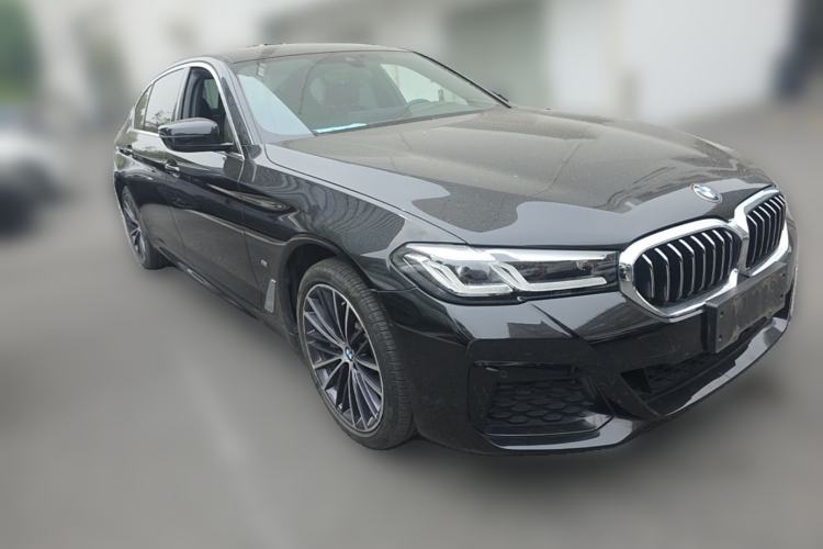 Used BMW 5 Series 2022 530Li Leading Model M Sport Package Front Right 45 Deg